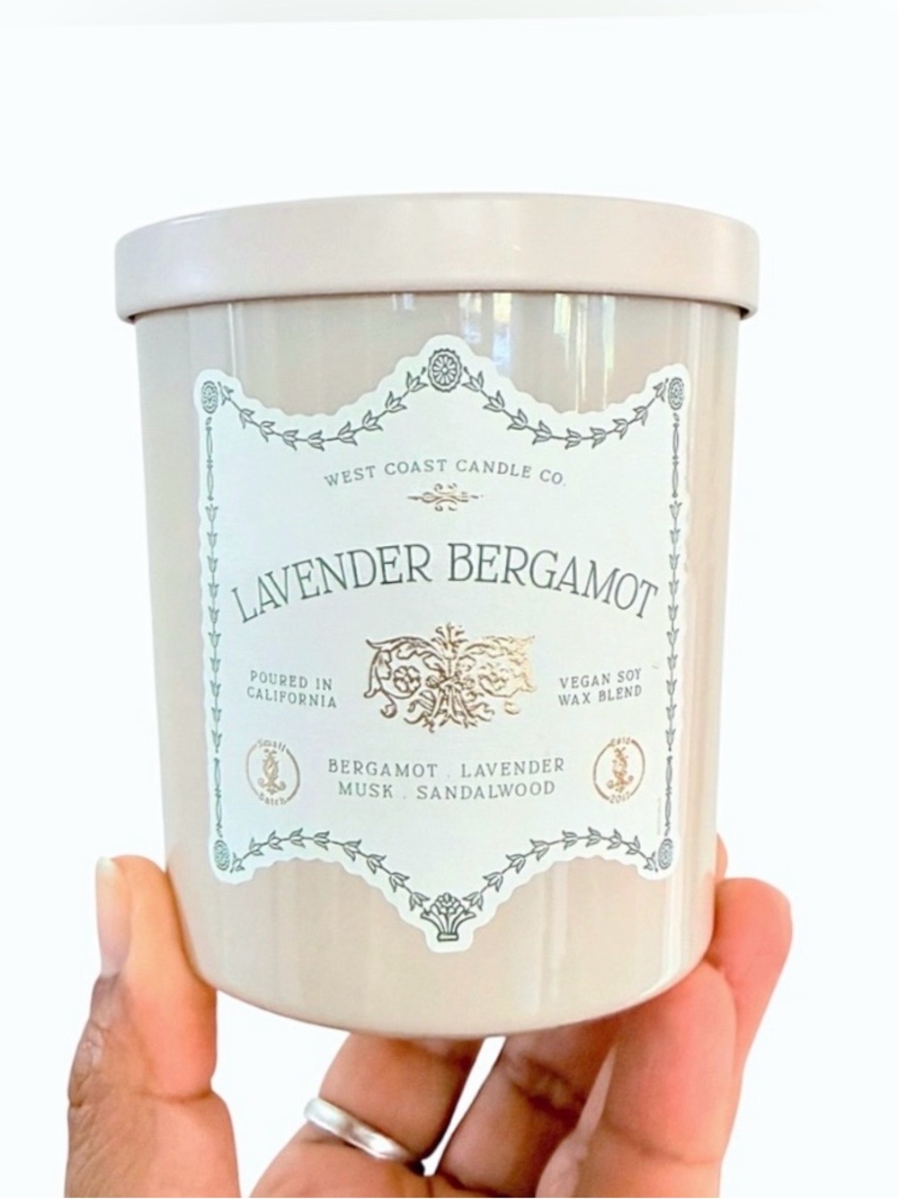 Leoben Company Lavender Bergamot Luxury Scented Candle - Cream